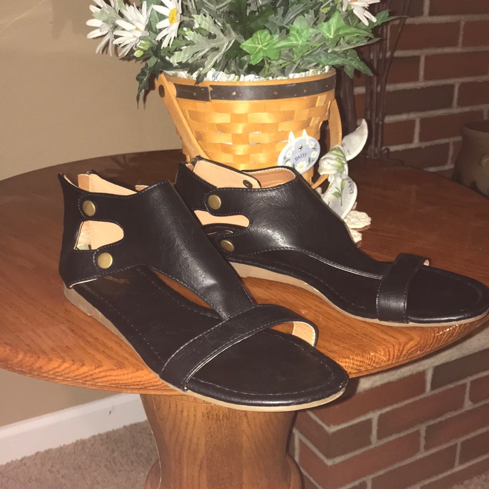 Black sandals